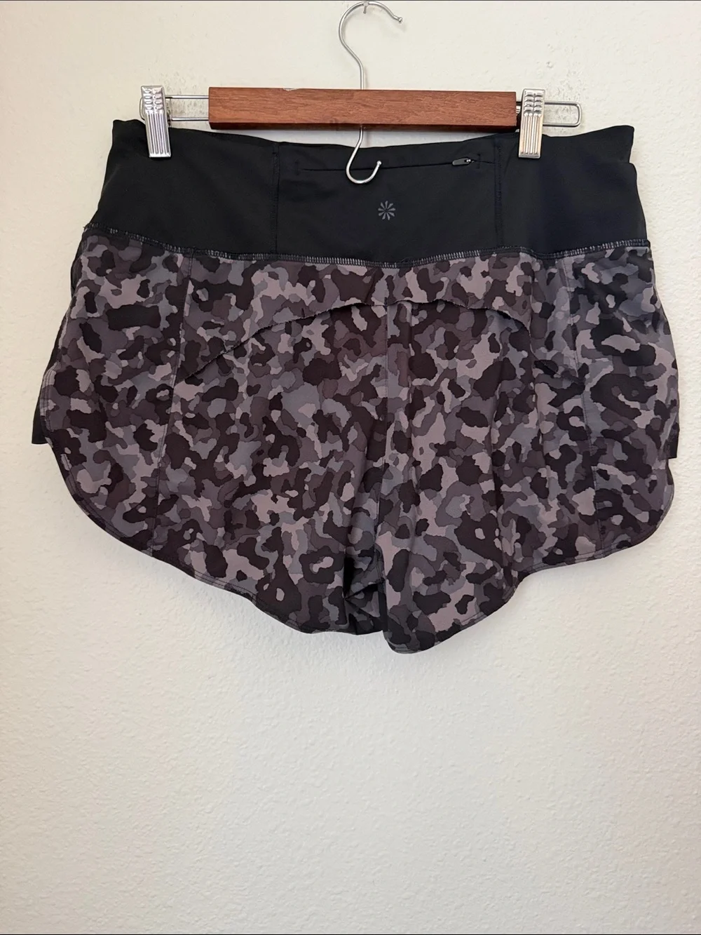 Athleta Running Free Printed Short 3.5” Medium